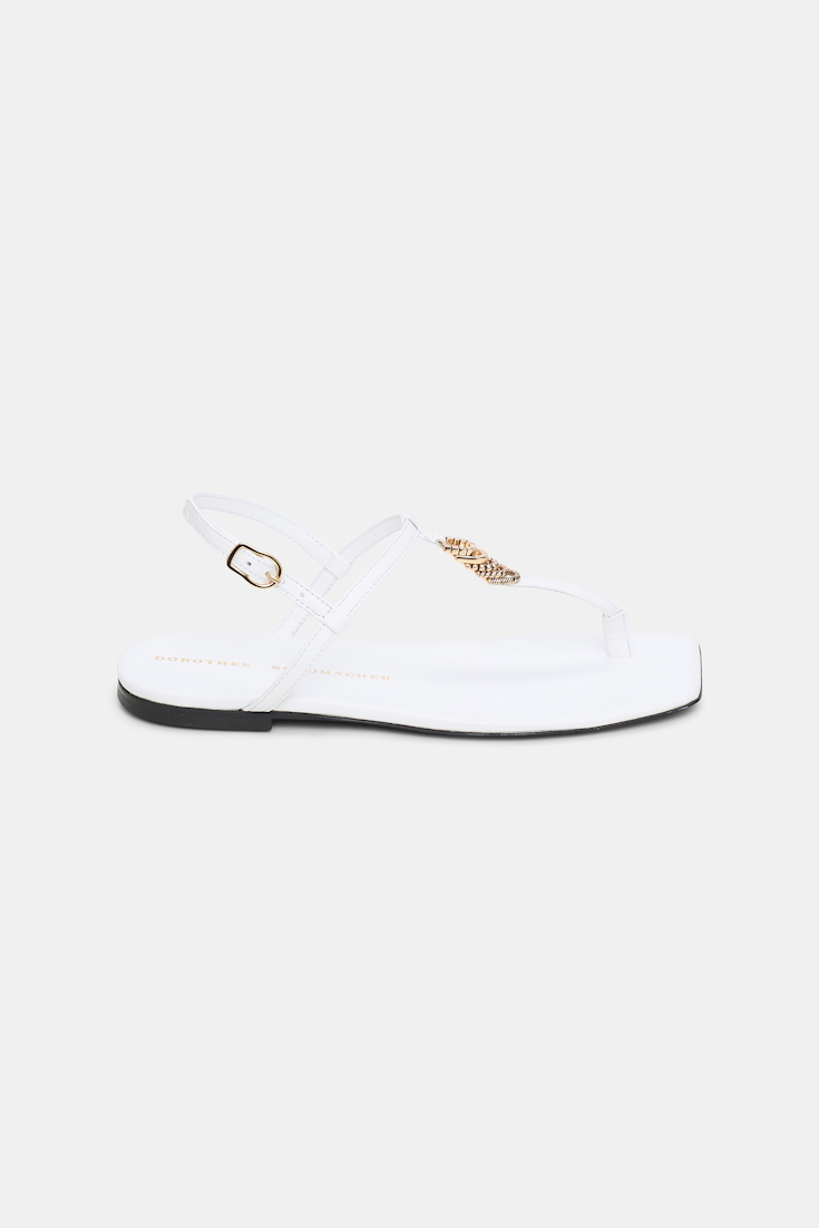 Dorothee Schumacher Flache Sandalen mit T-Strap pure white