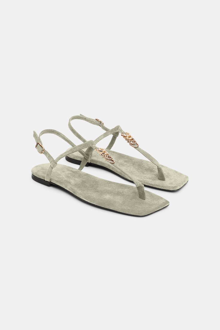 Dorothee Schumacher Flache Sandalen mit T-Strap soft green