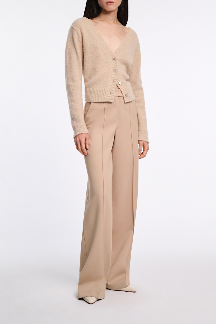 Dorothee Schumacher Extra soft cashmere V-neck cardigan baby camel