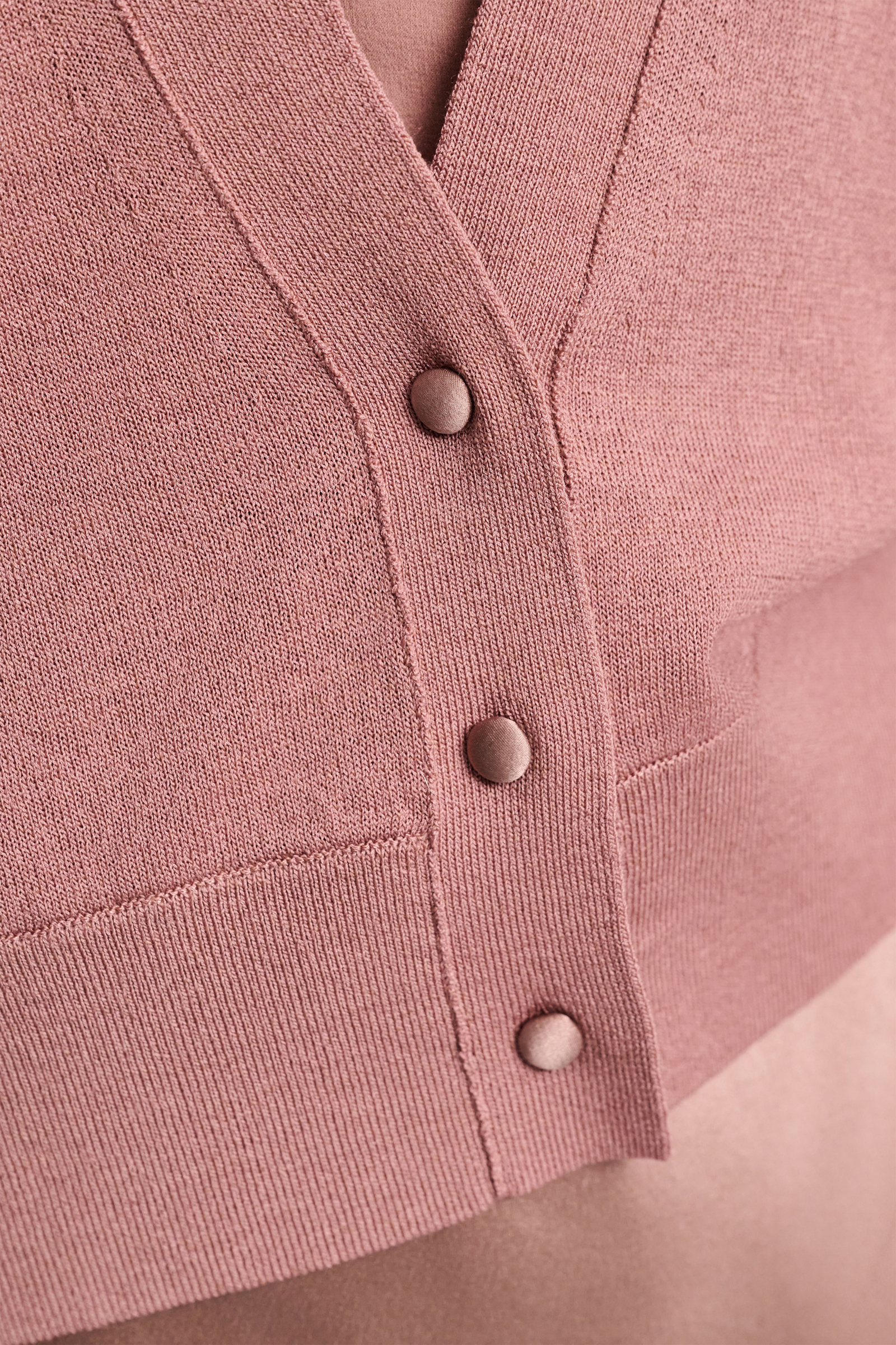 Dorothee Schumacher Cardigan with deep V-neckline burnt tan