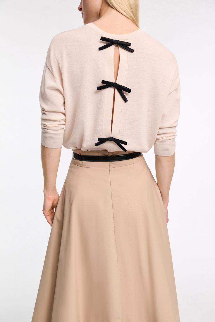 Dorothee Schumacher Pullover with satin bows on the back ivory