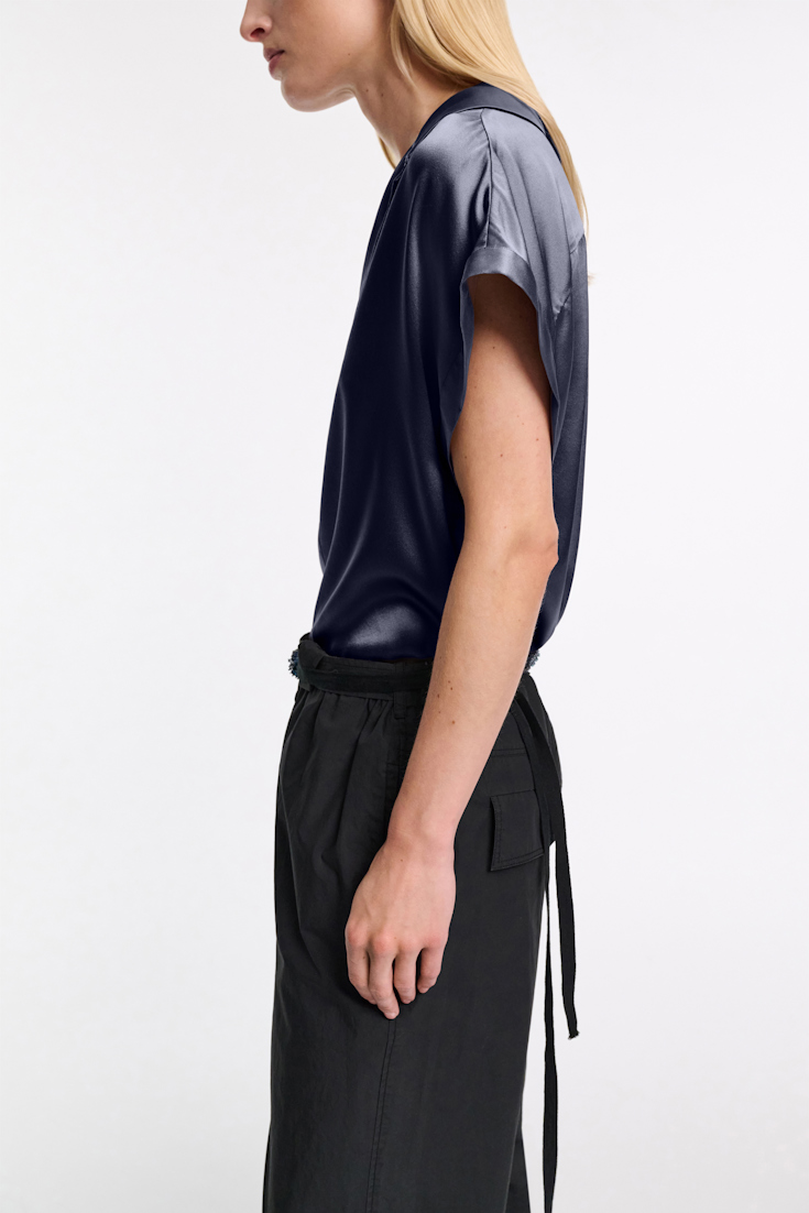 Dorothee Schumacher Silk charmeuse boxy blouse dark navy