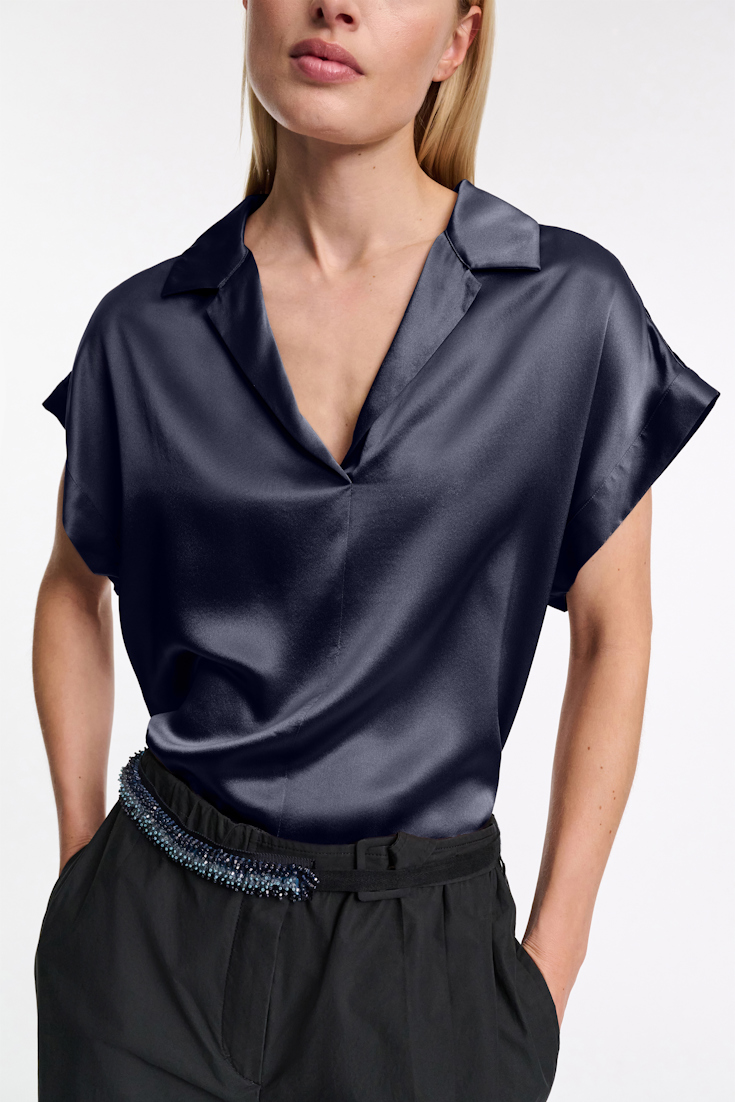 Dorothee Schumacher Silk charmeuse boxy blouse dark navy
