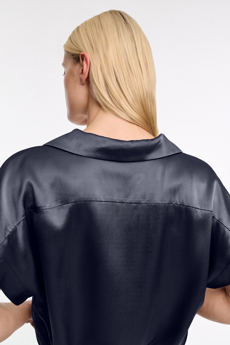 Dorothee Schumacher Silk charmeuse boxy blouse dark navy