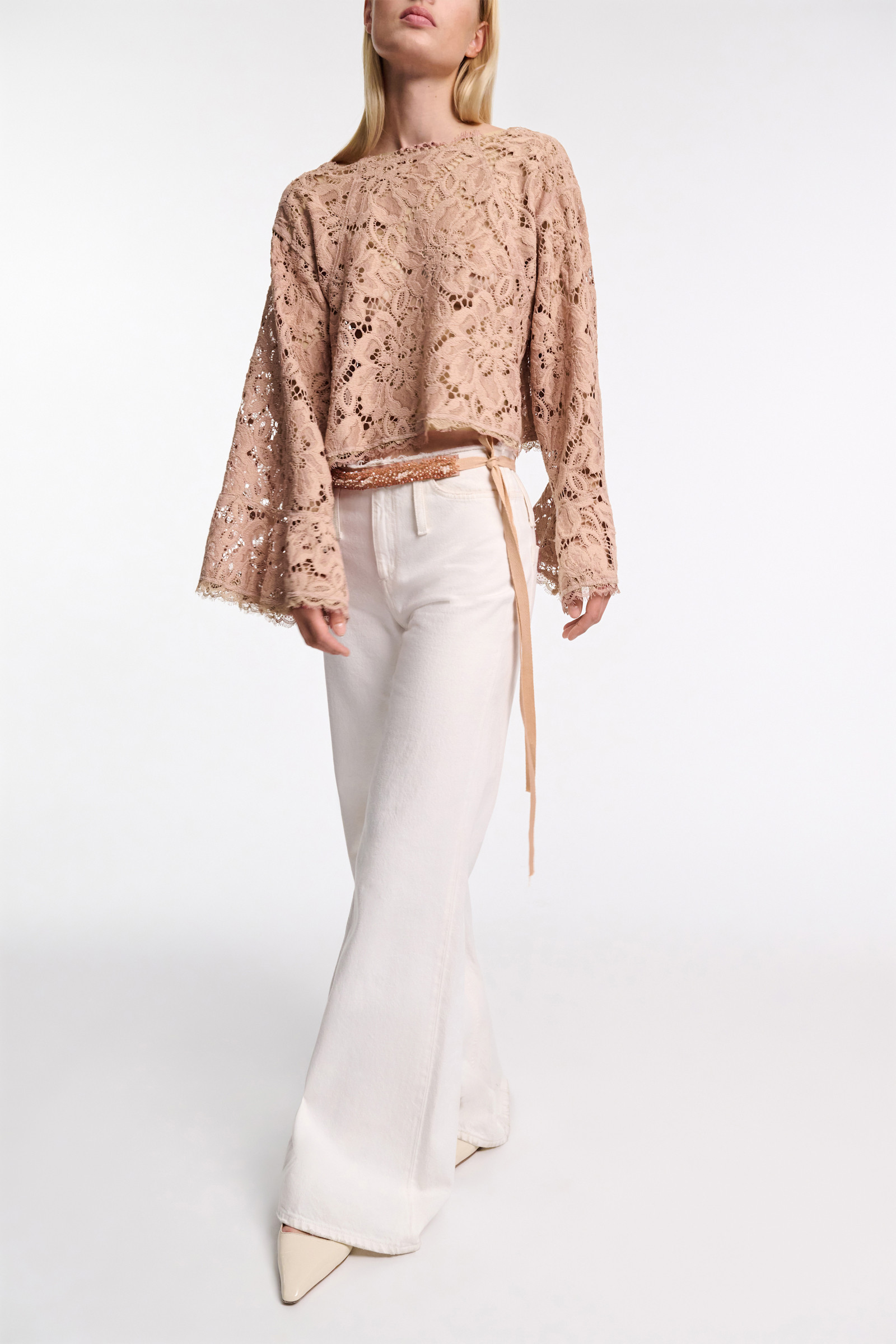 Dorothee Schumacher Verkürzte Bluse aus Spitze burnt tan