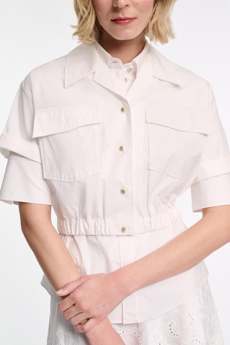 Dorothee Schumacher Cropped, short sleeve blouse in cotton poplin pure white