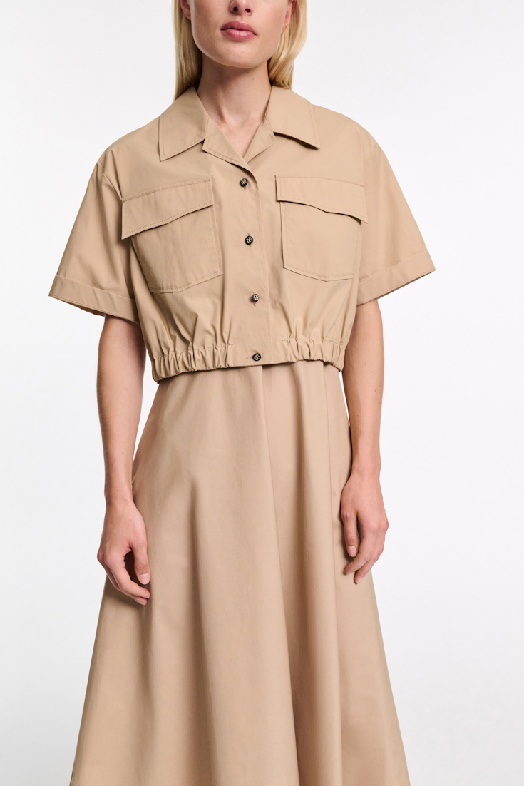 Dorothee Schumacher Cropped, short sleeve blouse in cotton poplin trench
