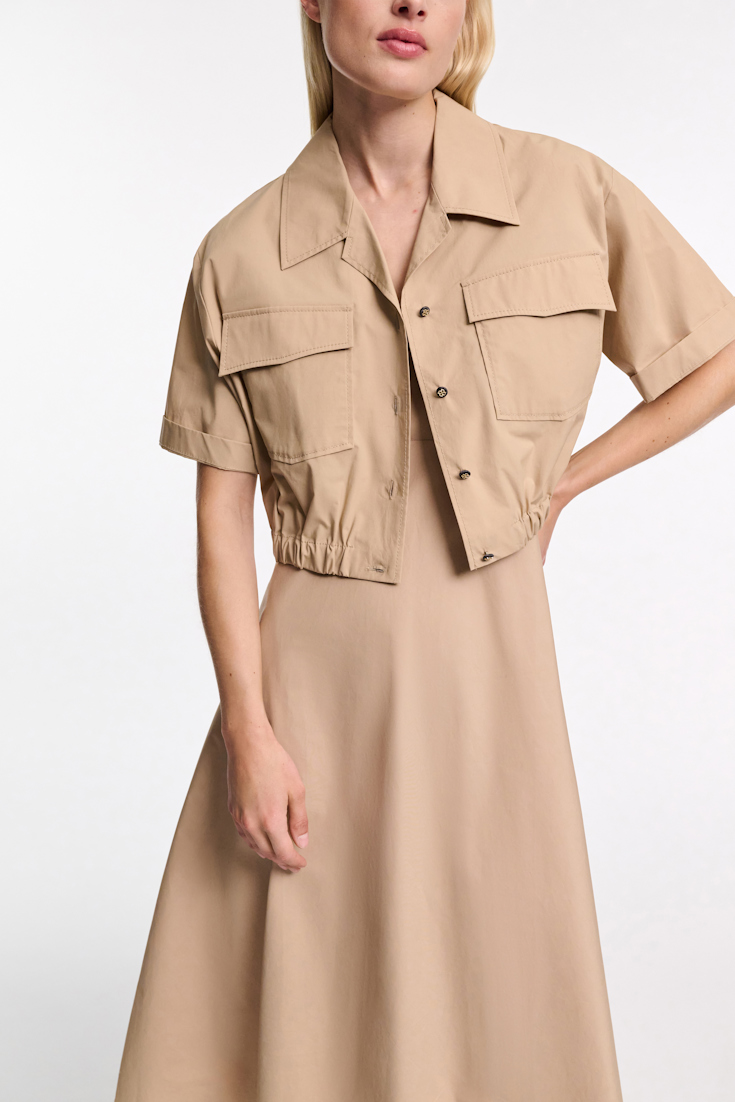 Dorothee Schumacher Cropped, short sleeve blouse in cotton poplin trench