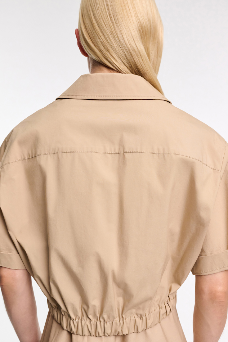Dorothee Schumacher Cropped, short sleeve blouse in cotton poplin trench
