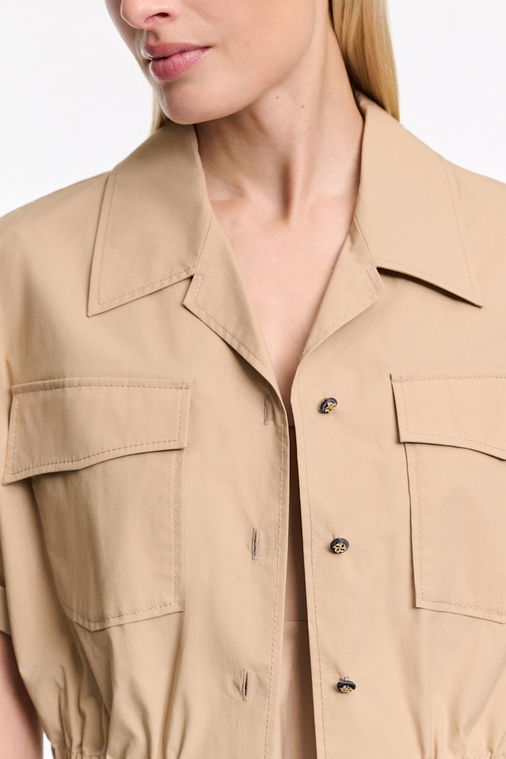 Dorothee Schumacher Cropped, short sleeve blouse in cotton poplin trench