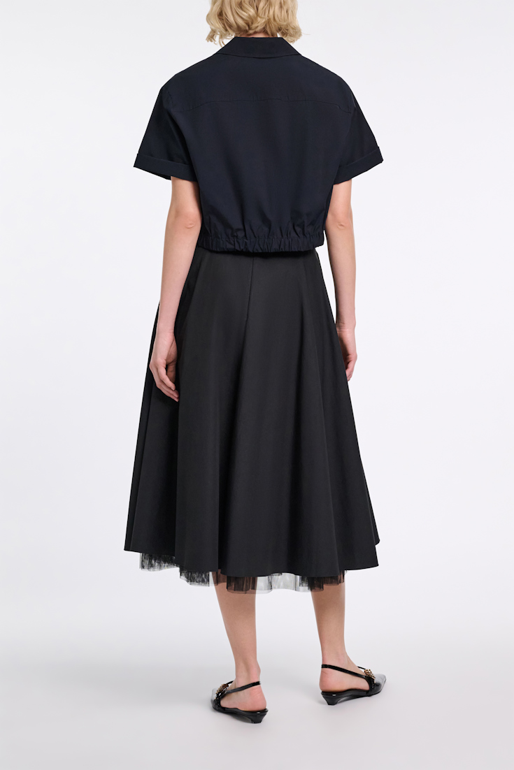 Dorothee Schumacher Cropped, short sleeve blouse in cotton poplin midnight
