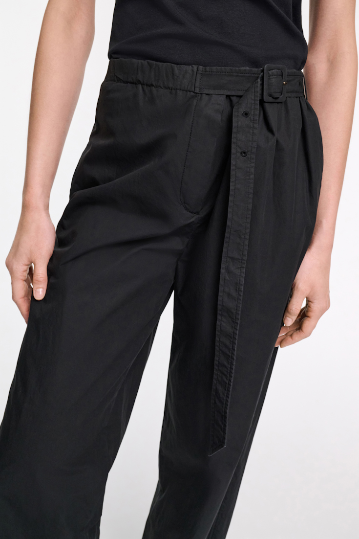 Dorothee Schumacher Lightweight cotton pants pure black