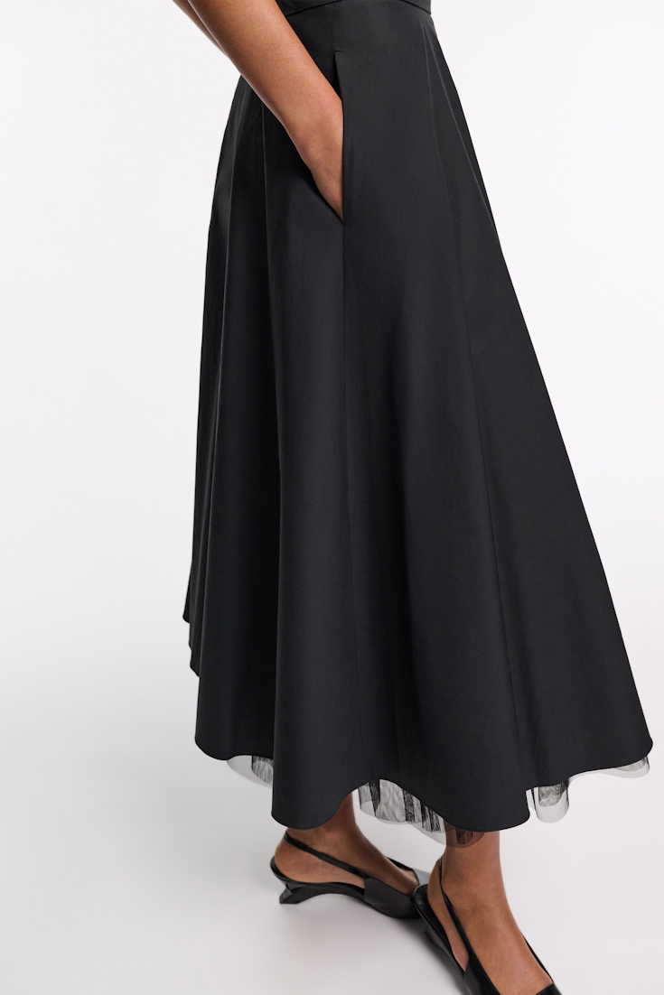 Dorothee Schumacher Lightweight cotton skirt with tulle underskirt pure black