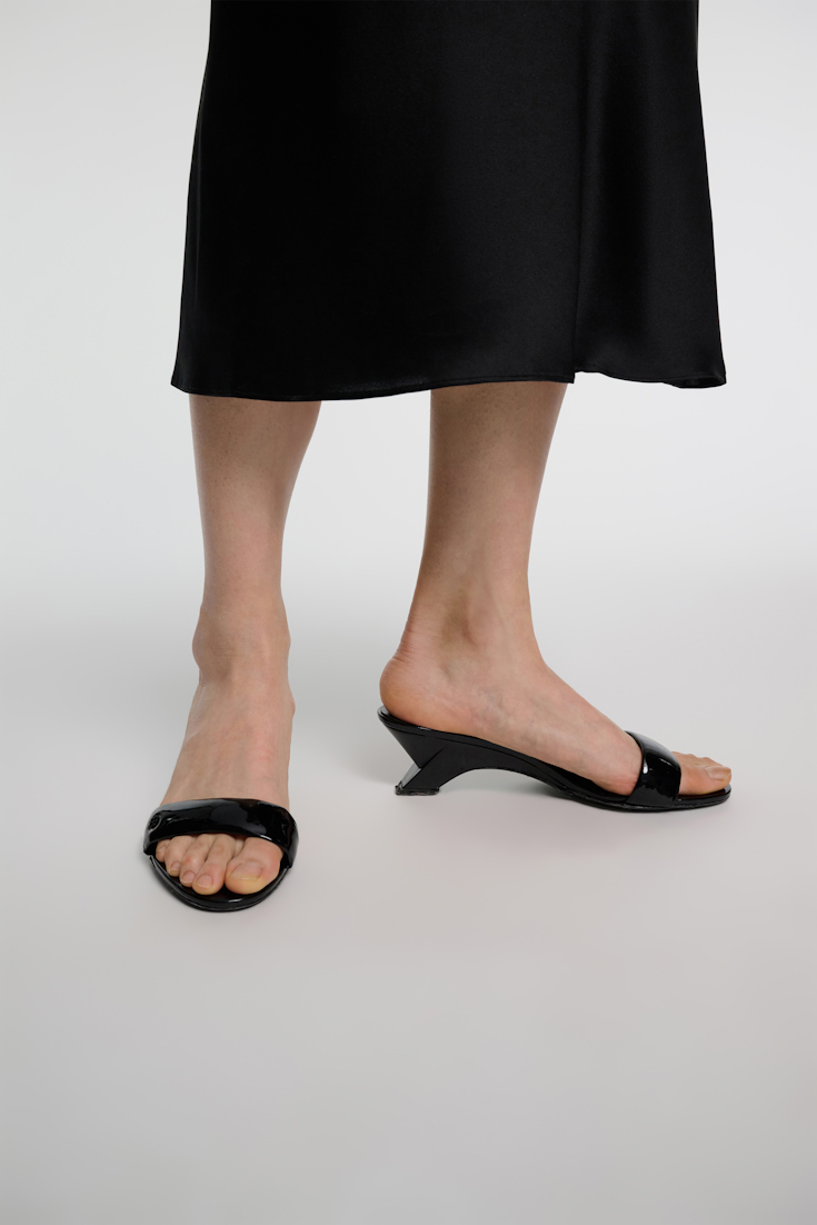 Dorothee Schumacher Patent leather contour wedges pure black