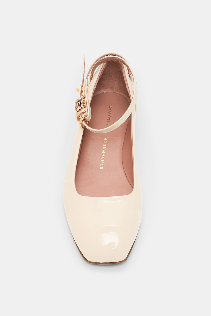 Dorothee Schumacher Patent leather ballerinas with ankle strap ivory