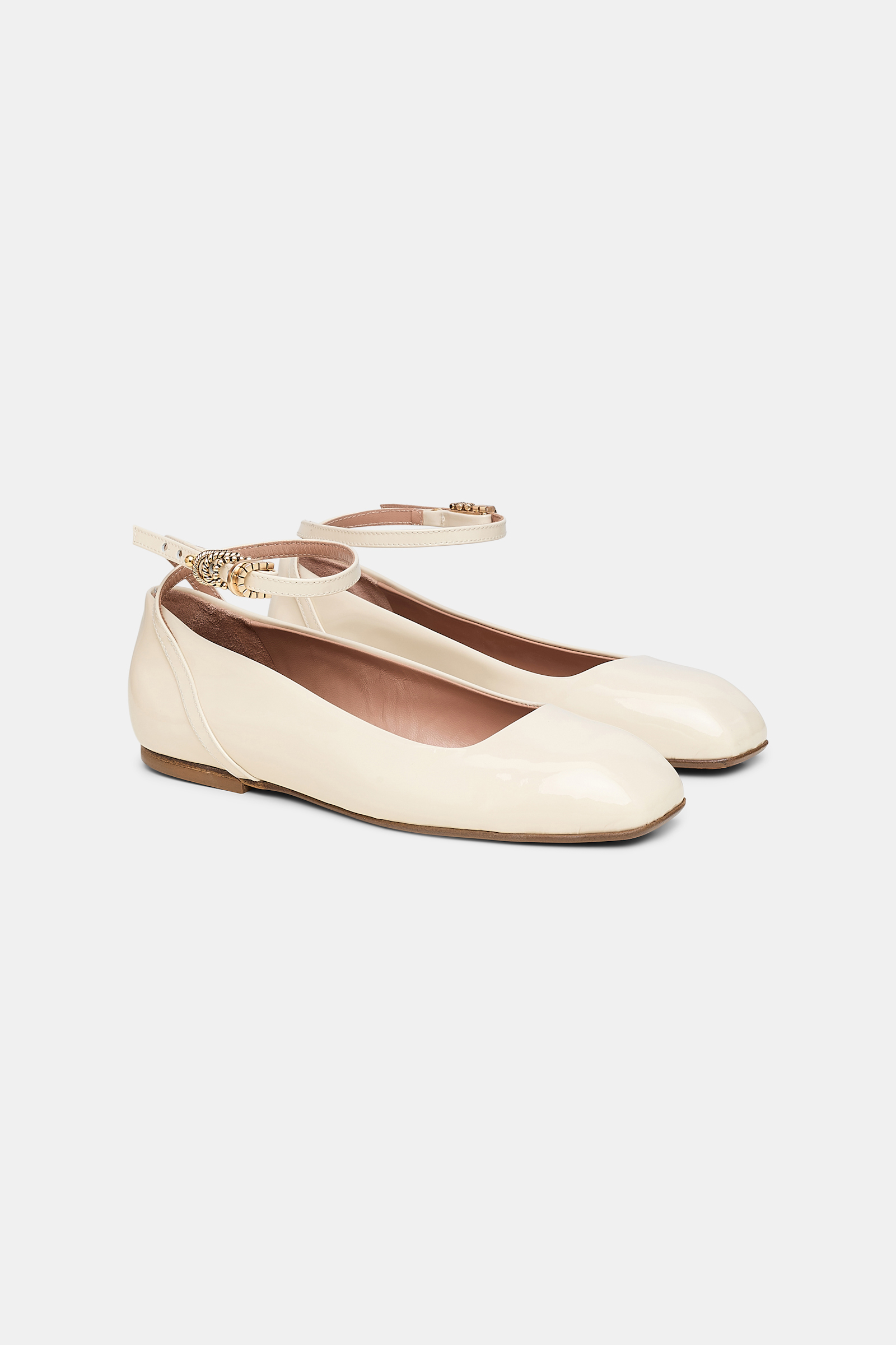 Dorothee Schumacher Patent leather ballerinas with ankle strap ivory
