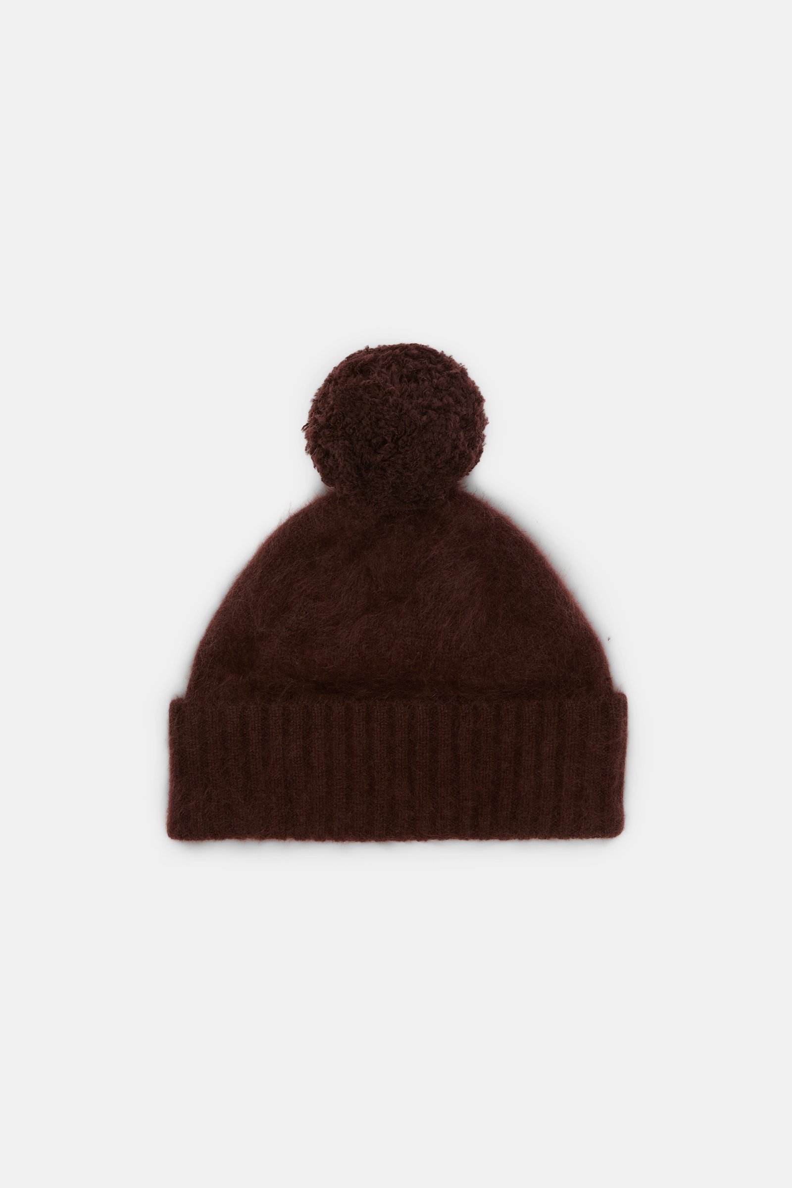 Dorothee Schumacher Fluffy Mütze mit Bommel dark chocolate