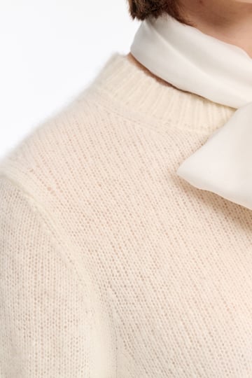 Dorothee Schumacher Cardigan mit Rundhalsausschnitt camellia white