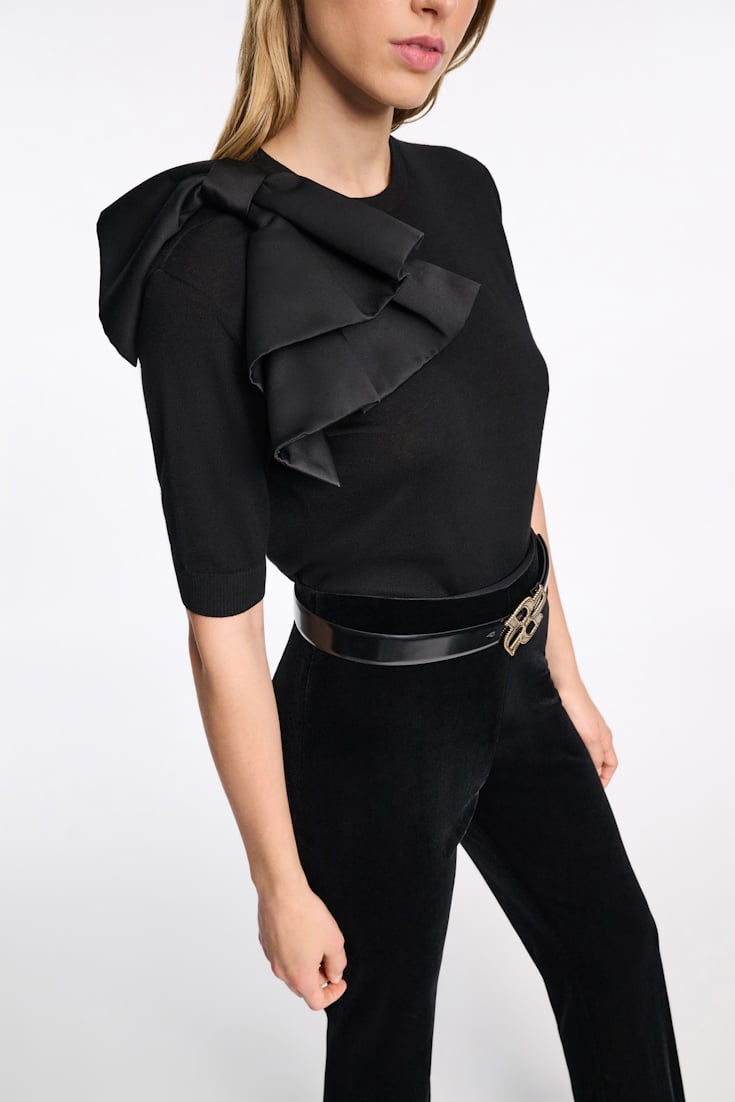 Dorothee Schumacher Virgin Merino pullover with satin bow pure black