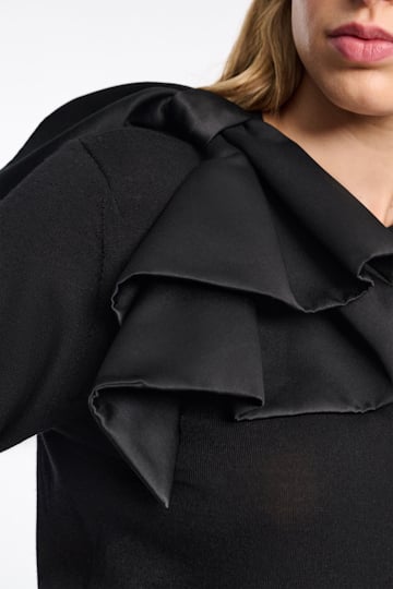 Dorothee Schumacher Virgin Merino pullover with satin bow pure black