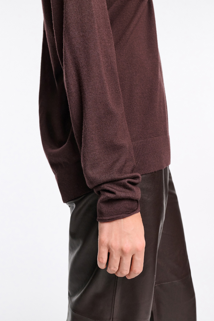 Dorothee Schumacher Pullover mit fluffy Details dark chocolate