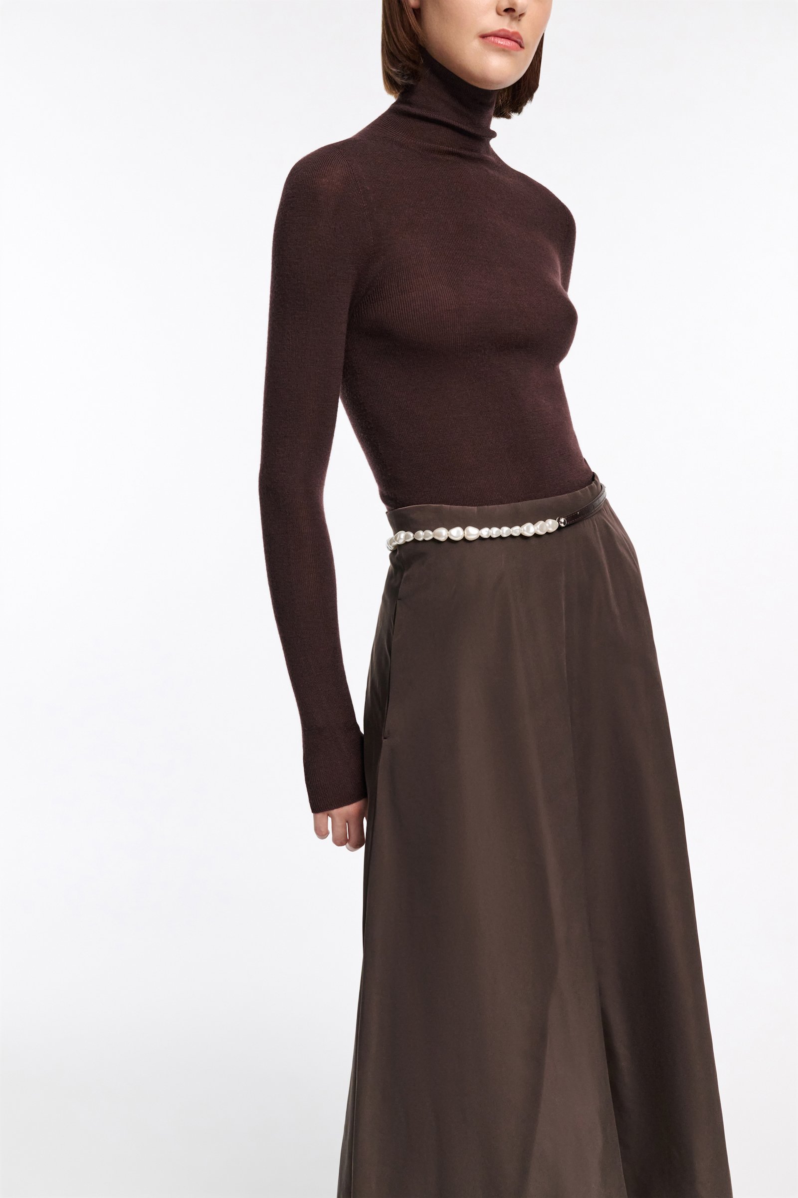 Dorothee Schumacher Nahtlos gestrickter Rollkragenpullover black chocolate