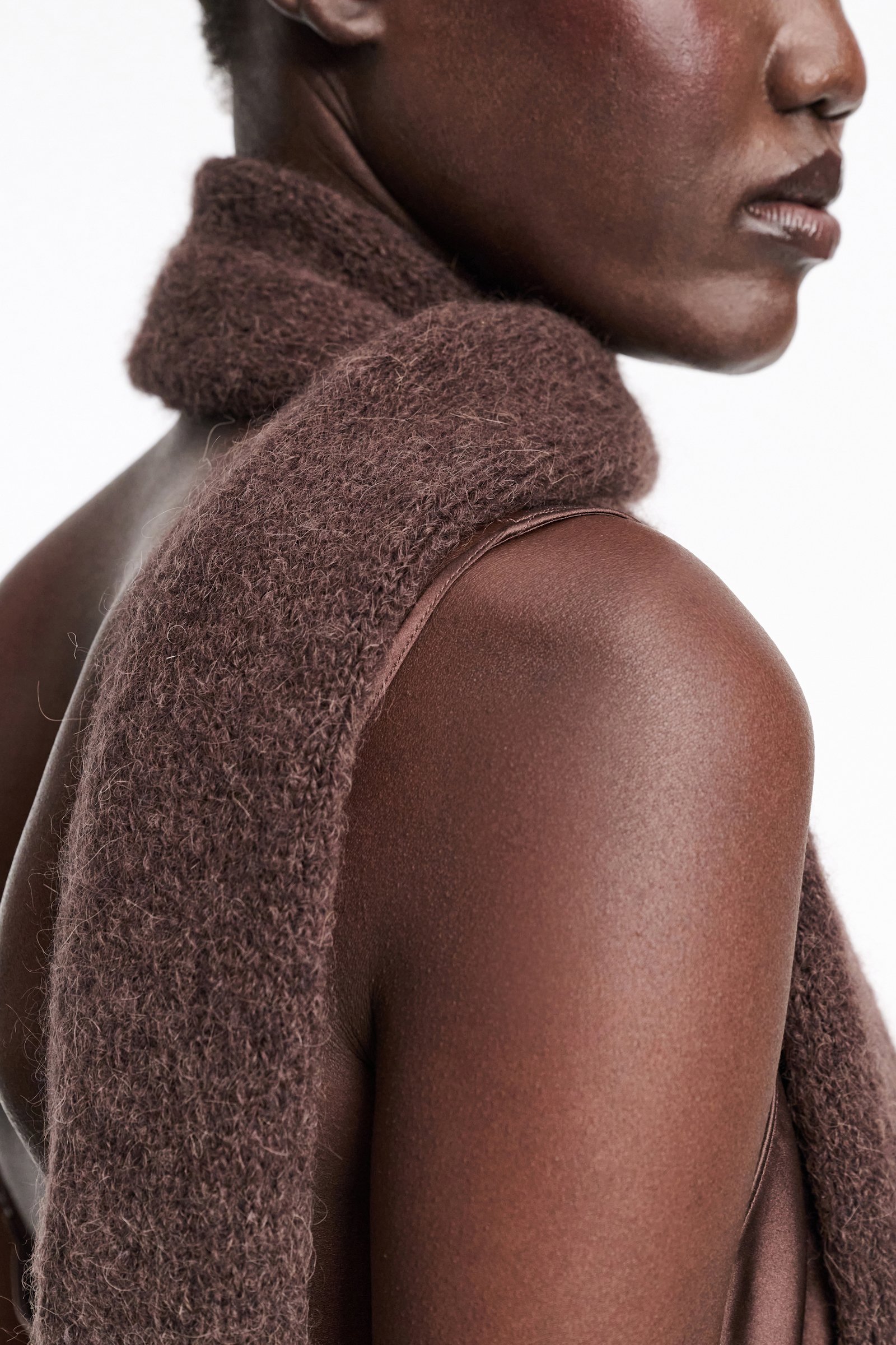 Dorothee Schumacher Alpaca mix scarf black chocolate