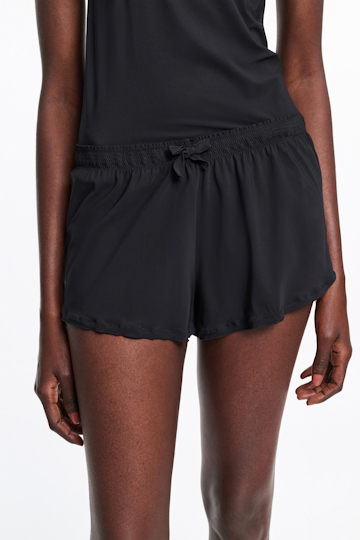 Dorothee Schumacher Lingerie-Shorts aus technischem Jersey pure black