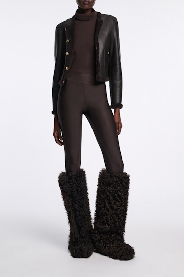 Dorothee Schumacher Longsleeve mit Rollkragen aus leichtem, technischem Jersey black chocolate