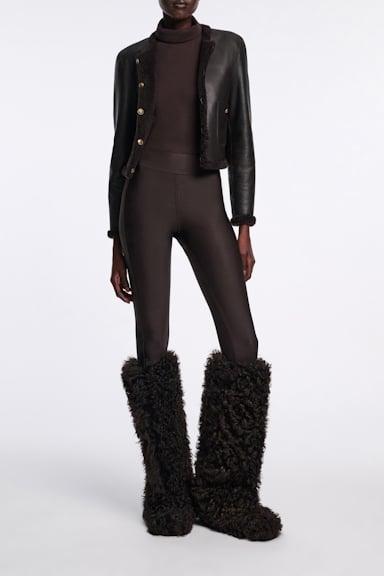Dorothee Schumacher Longsleeve mit Rollkragen aus leichtem, technischem Jersey black chocolate