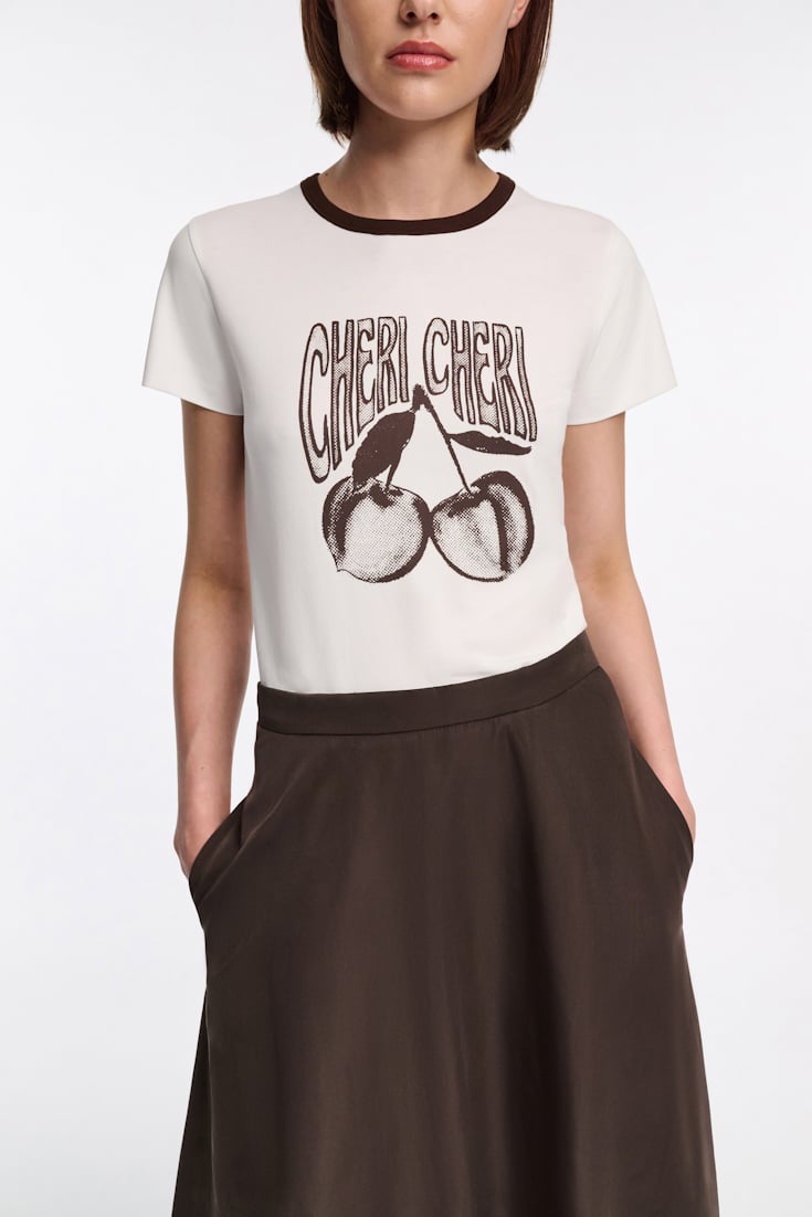 Dorothee Schumacher Rundhalsshirt mit "CHERI CHERI" Print camellia white