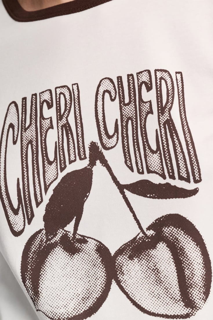 Dorothee Schumacher Rundhalsshirt mit "CHERI CHERI" Print camellia white