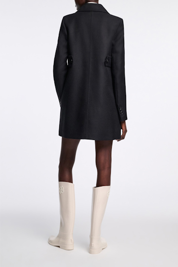Dorothee Schumacher Short coat in virgin wool pure black