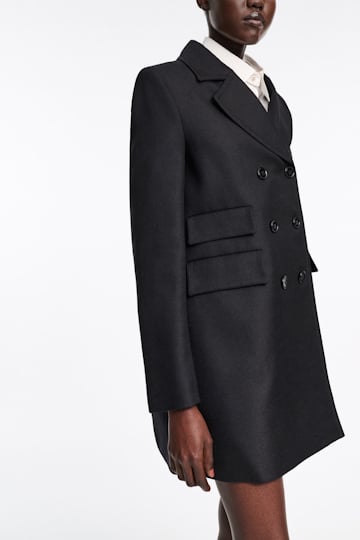 Dorothee Schumacher Short coat in virgin wool pure black