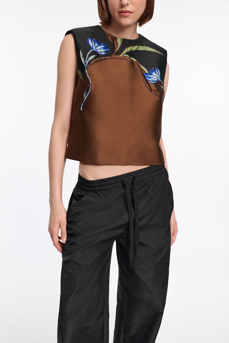 Dorothee Schumacher Top aus dreidimensionalem Cloque-Jacquard caramel black