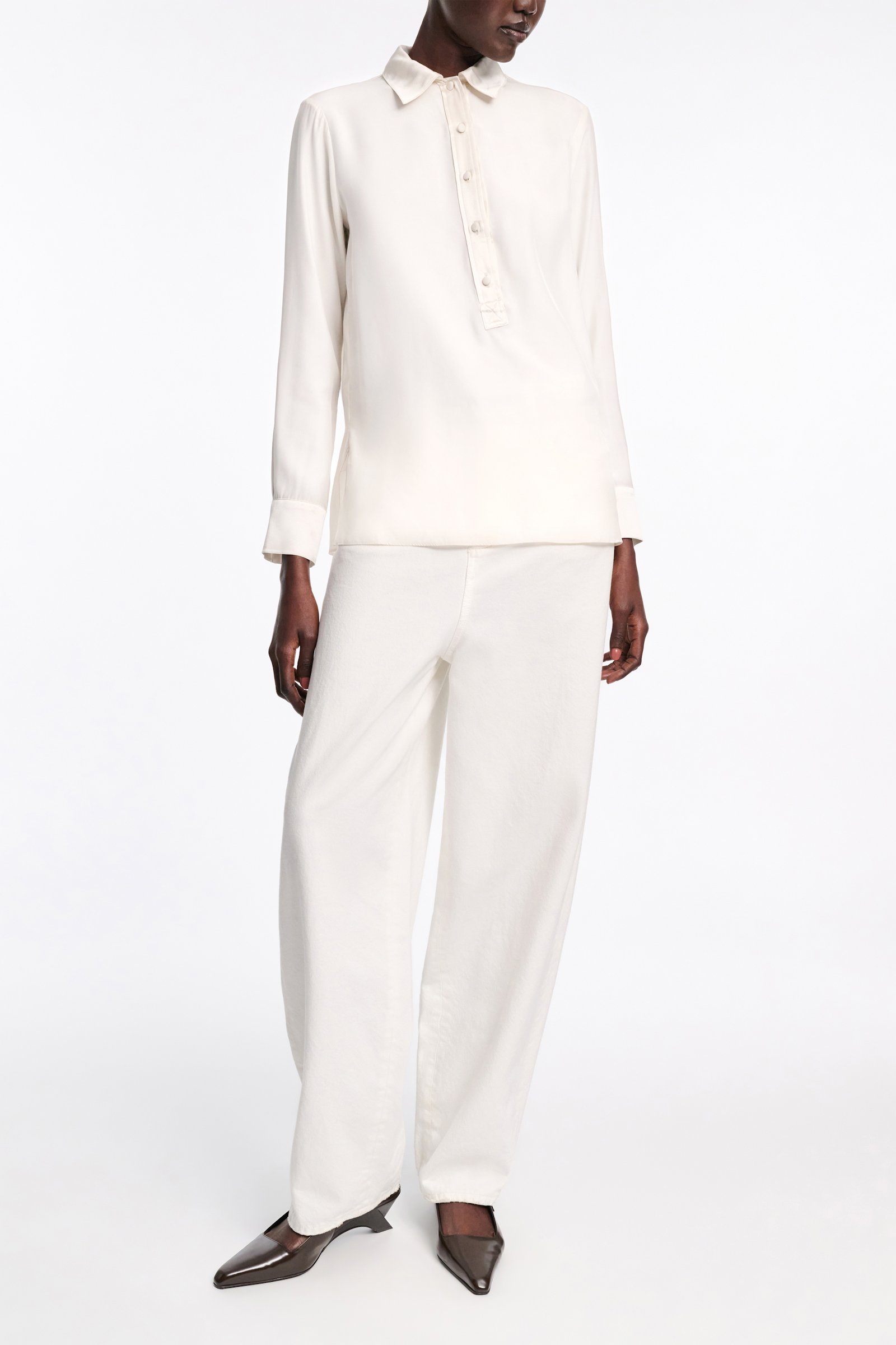 Dorothee Schumacher Popover blouse in silk satin eggshell