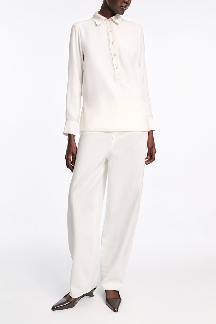 Dorothee Schumacher Popover blouse in silk satin eggshell