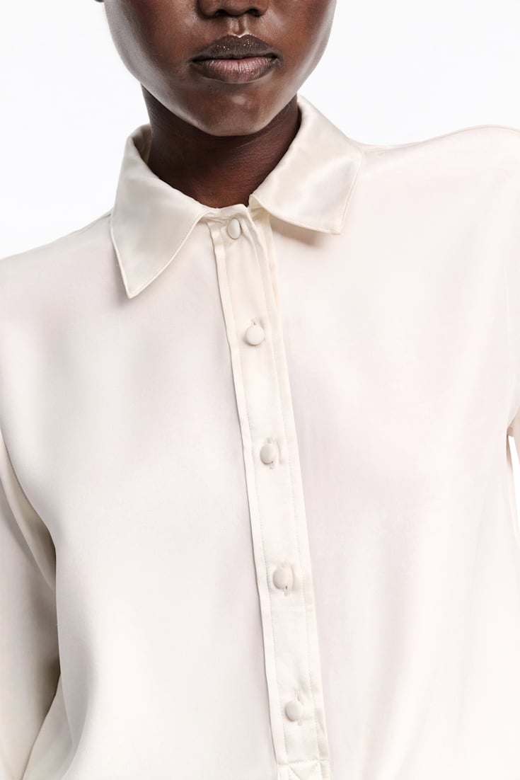 Dorothee Schumacher Popover blouse in silk satin eggshell