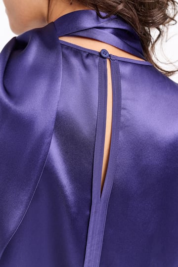 Dorothee Schumacher Sleeveless blouse in silk satin iris