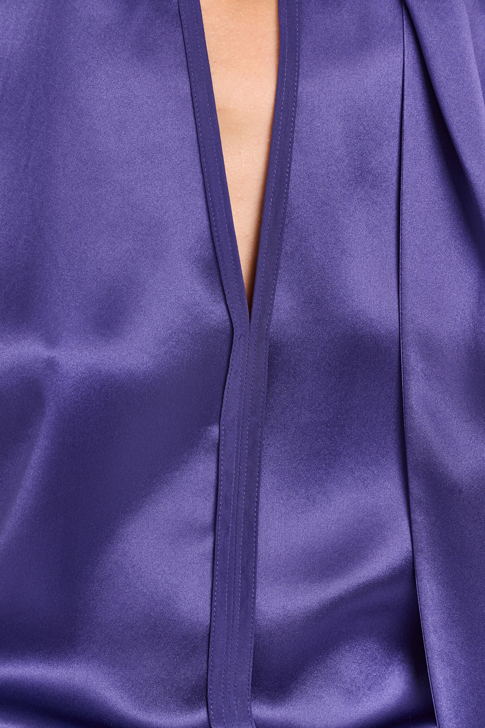 Dorothee Schumacher Sleeveless blouse in silk satin iris