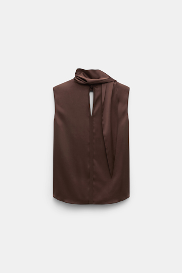 Dorothee Schumacher Ärmellose Bluse aus Seidensatin chocolate
