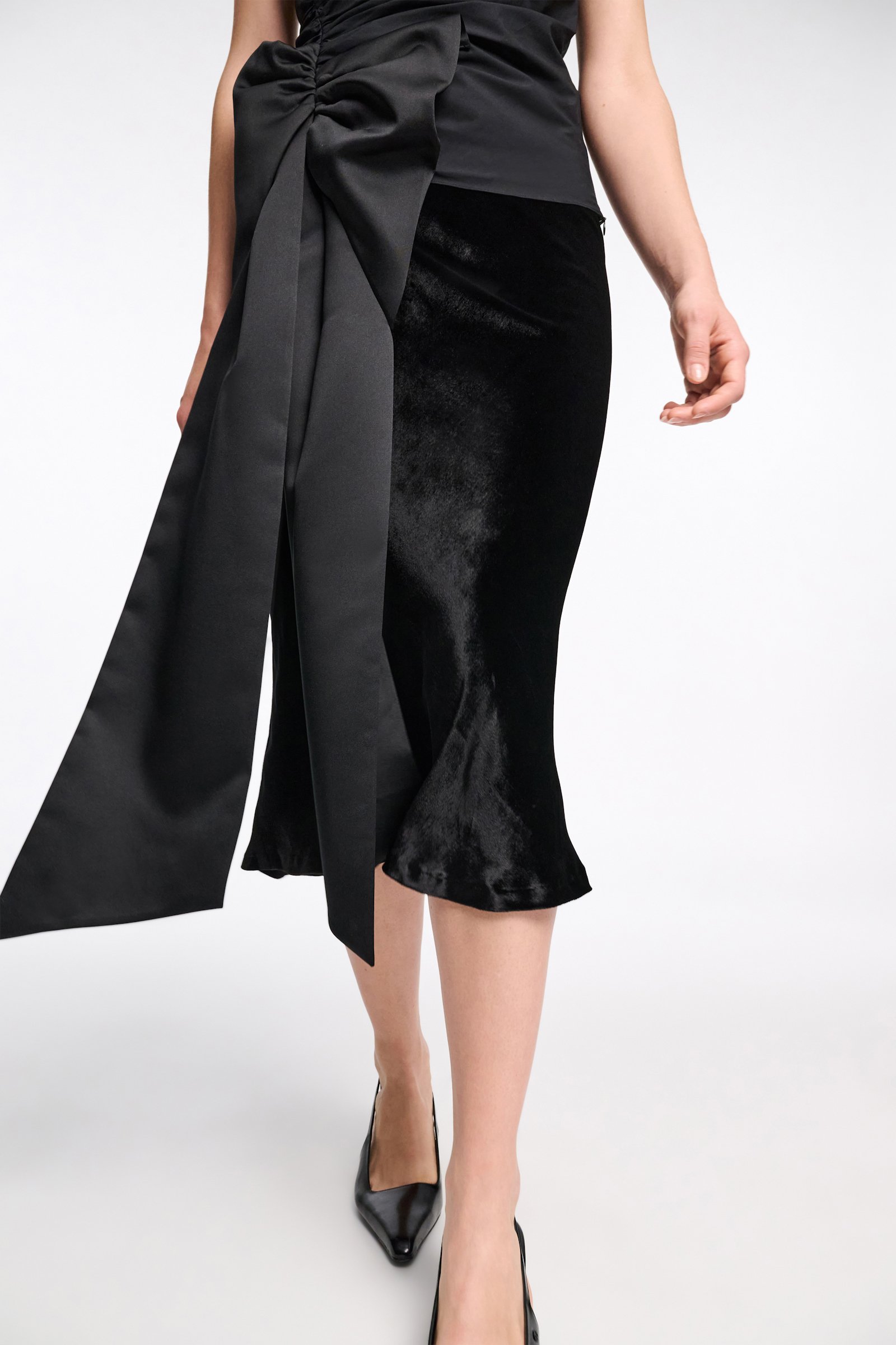 Dorothee Schumacher Top aus Baumwoll-Popeline mit Maxischleife pure black