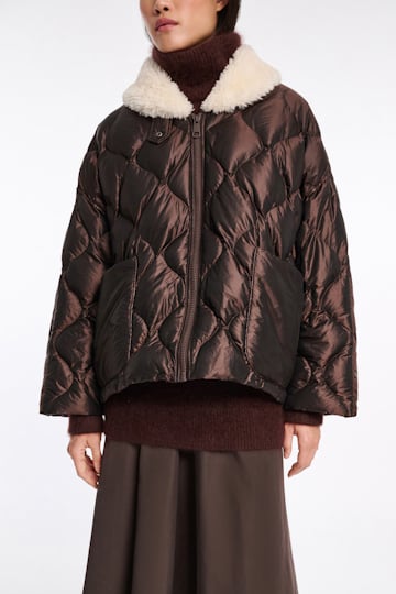 Dorothee Schumacher Down jacket with faux fur collar chocolate