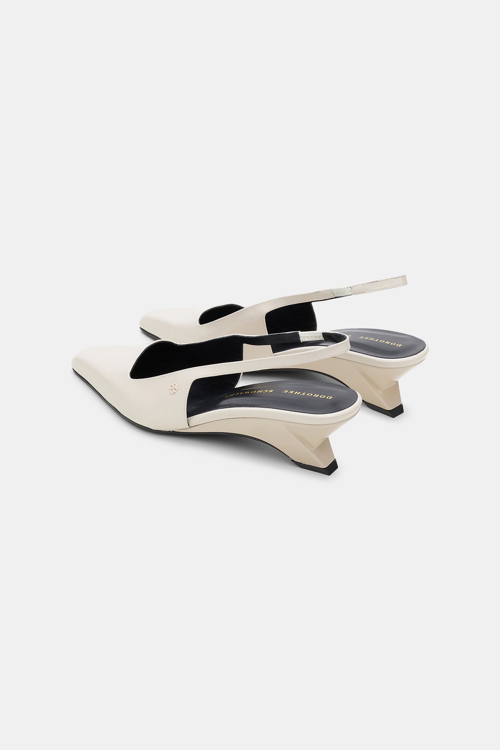 Dorothee Schumacher Slingback graphic contour wedges dark cream