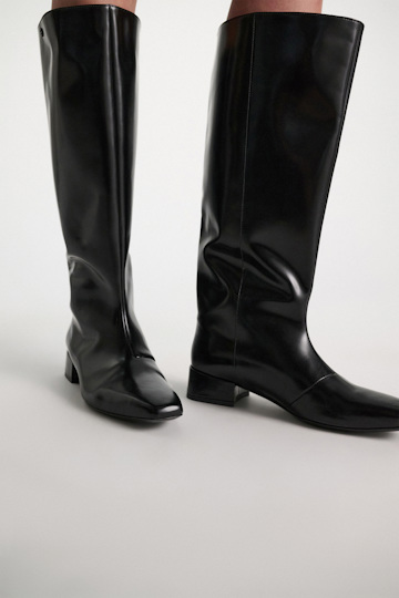 Dorothee Schumacher Reitstiefel aus Leder pure black