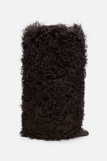 Dorothee Schumacher Gamaschen aus Schafsfell dark chocolate