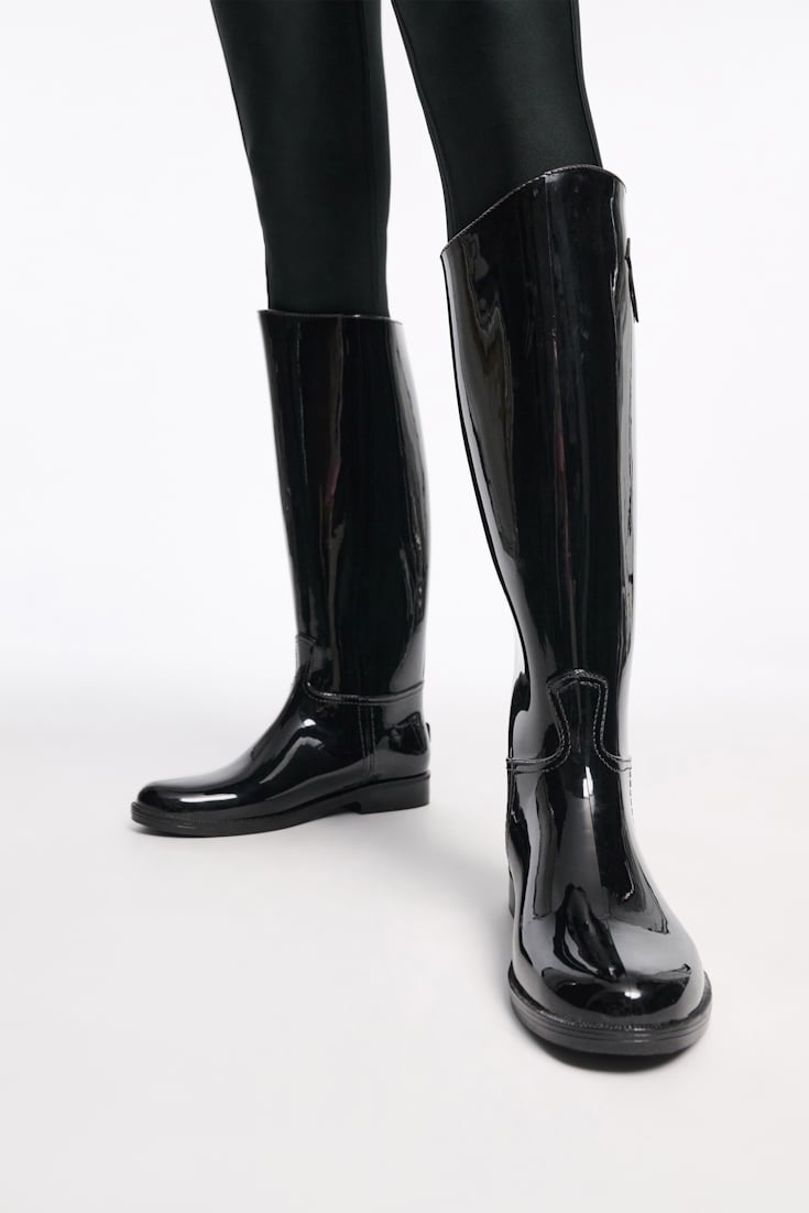 Dorothee Schumacher Gummireitstiefel mit shiny Finish pure black