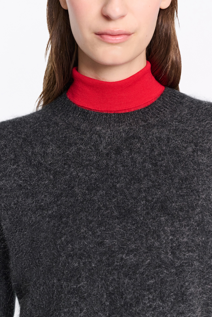 Dorothee Schumacher Fluffy Pullover mit halbem Arm charcoal melange