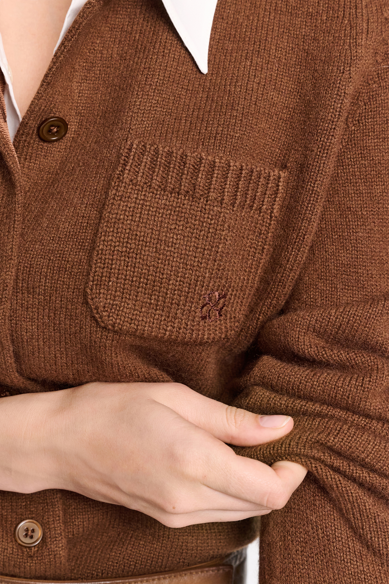 Dorothee Schumacher Fluffy Cardigan mit Hemdkragen coffee