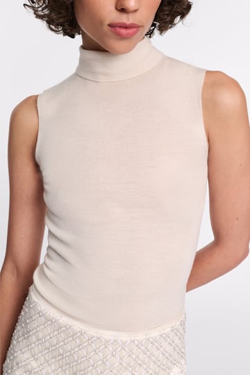 Dorothee Schumacher Sleeveless long Merino turtleneck pure white